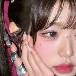 'FOREVER YOUNG' [ON STAGE] lash clusters